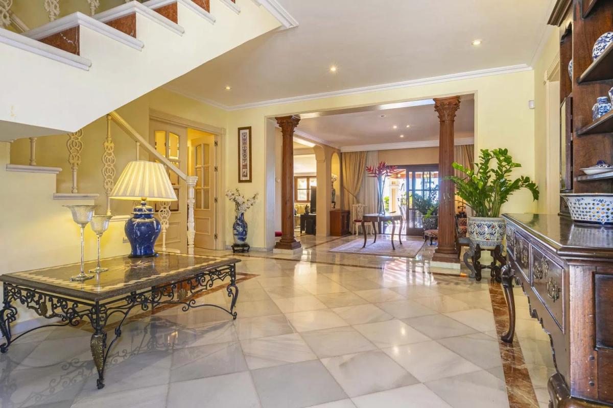 Venta de chalet independiente en Barrio Las Lomas, Estepona
photo 3