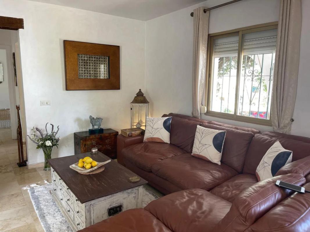 Продажа отдельного шале в Calle Guatemala, 14, Эстепона photo 5