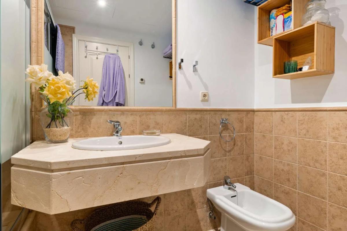 Sale of apartment in Barrio Benatalaya, Estepona
photo 4