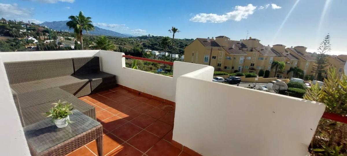 Sale of apartment in Barrio Bel-Air, Estepona
photo 1
