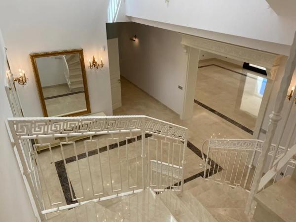Chalet independiente en venta en  Calle Guadalmina Baja, Estepona photo 4