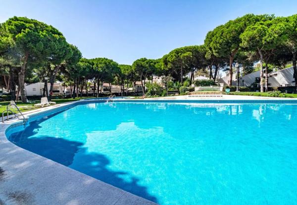 Chalet independiente en venta en Barrio Paraiso-Barronal, Estepona photo 1