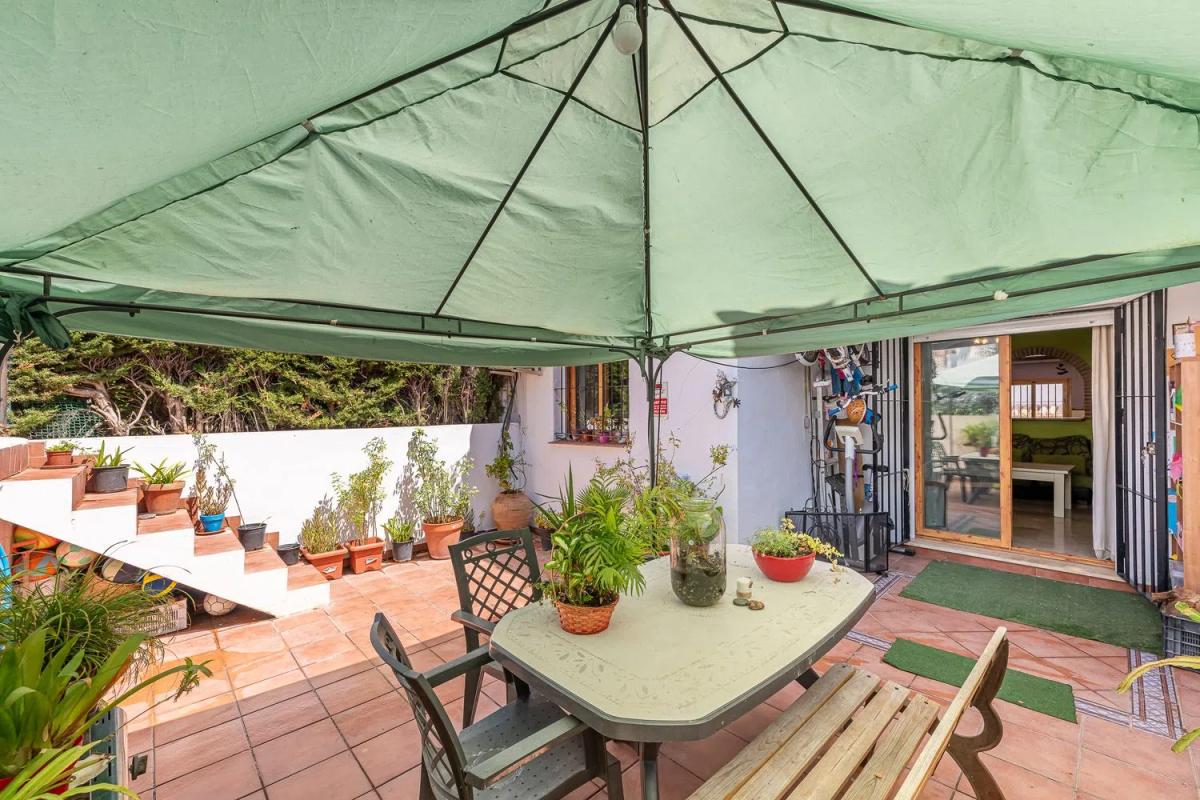 Sale of independent chalet in Calle del Tenis, Estepona
 photo 3