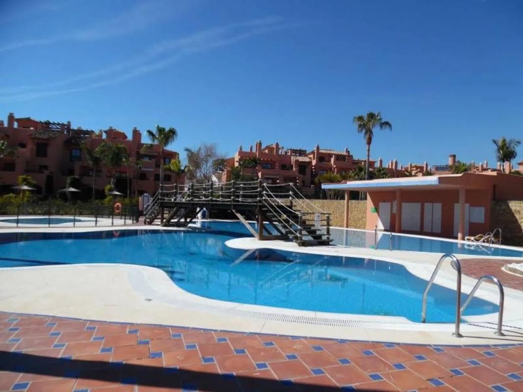 Venta de piso en Avenida Hacienda del Sol s/n, Estepona
 photo 2