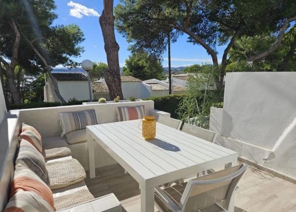 Mieszkanie na sprzedaż w Calle del Peral, 79, Estepona photo 1