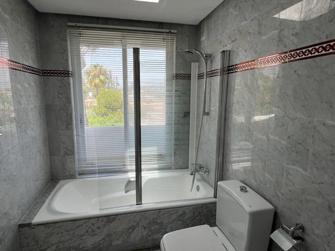 Venta de chalet independiente en Calle Trajano, Estepona
 photo 5
