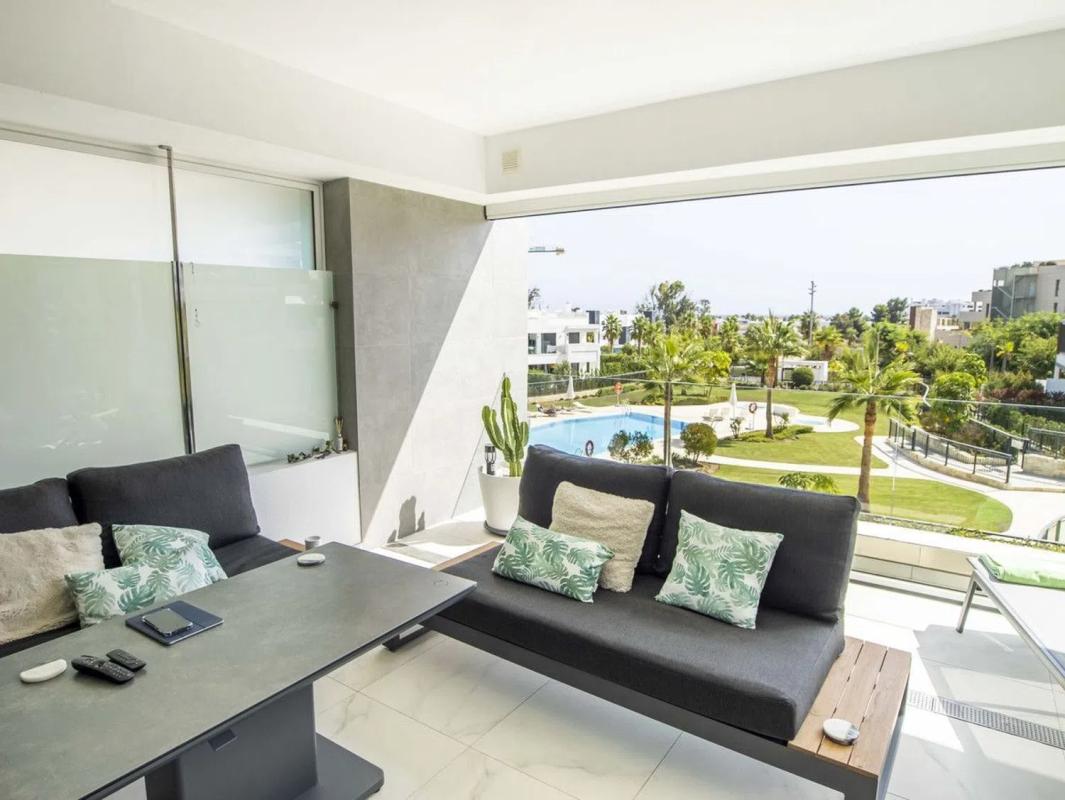 Sale of apartment in Barrio Bel-Air, Estepona
photo 1