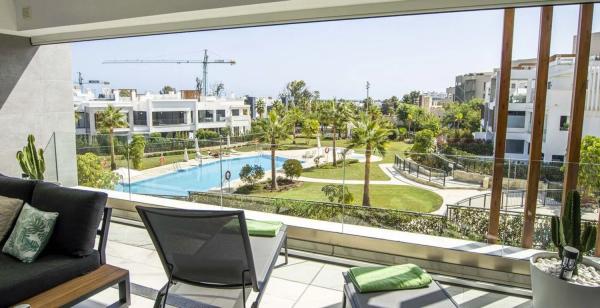 Apartment for sale in  Barrio Bel-Air, Estepona photo 4