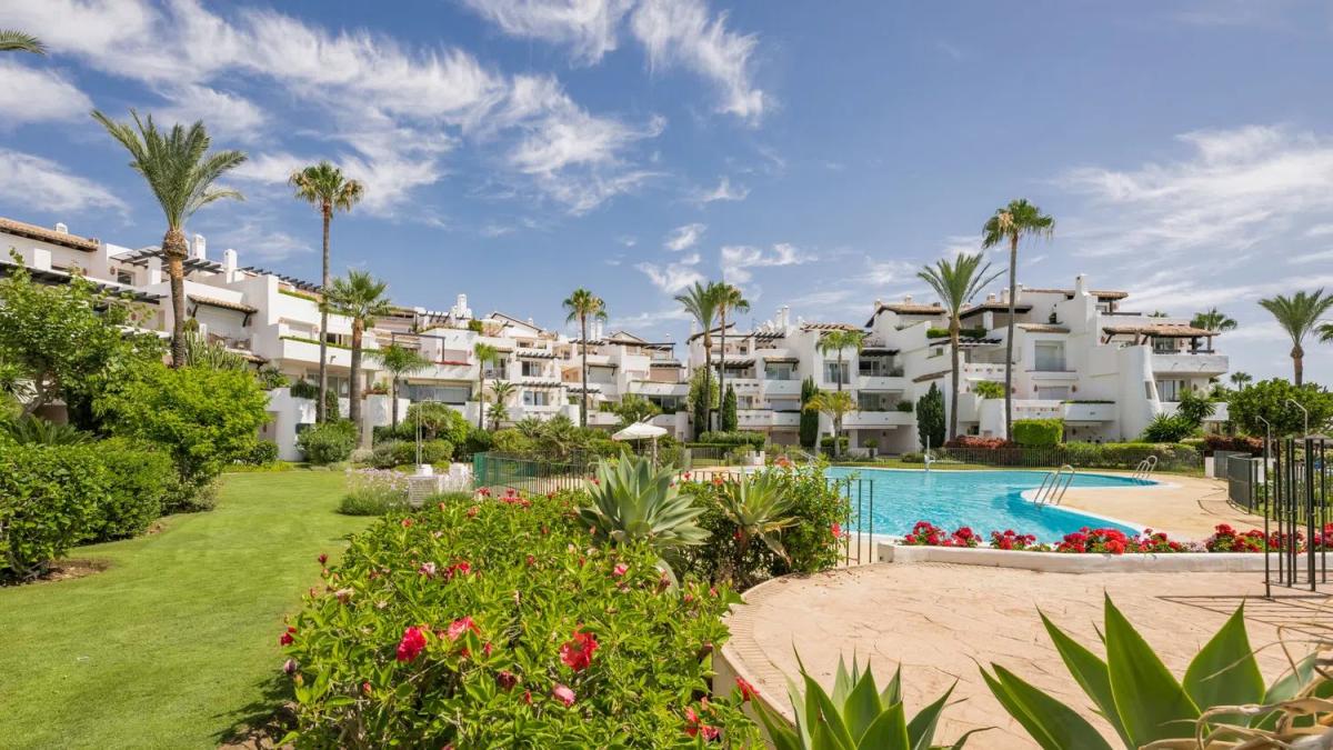 Sale of apartment in FX54+W2 s/n, Estepona
 photo 3