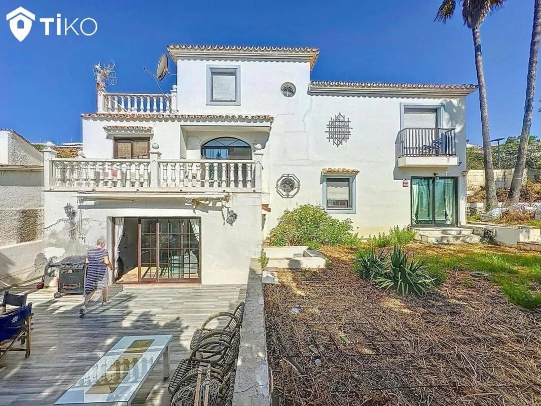 Sprzedaż niezależnego domku jednorodzinnego w  Calle del Reposo, Estepona photo 2