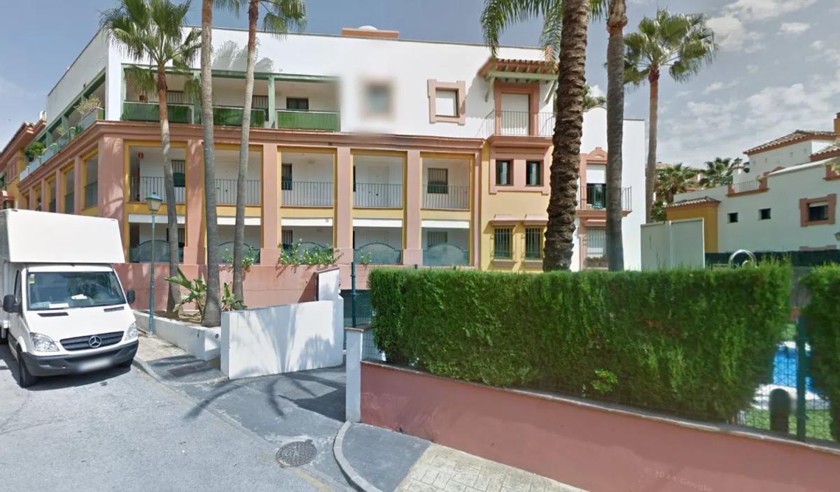 Venta de piso en Calle Pico de los Reales, Estepona
 photo 5
