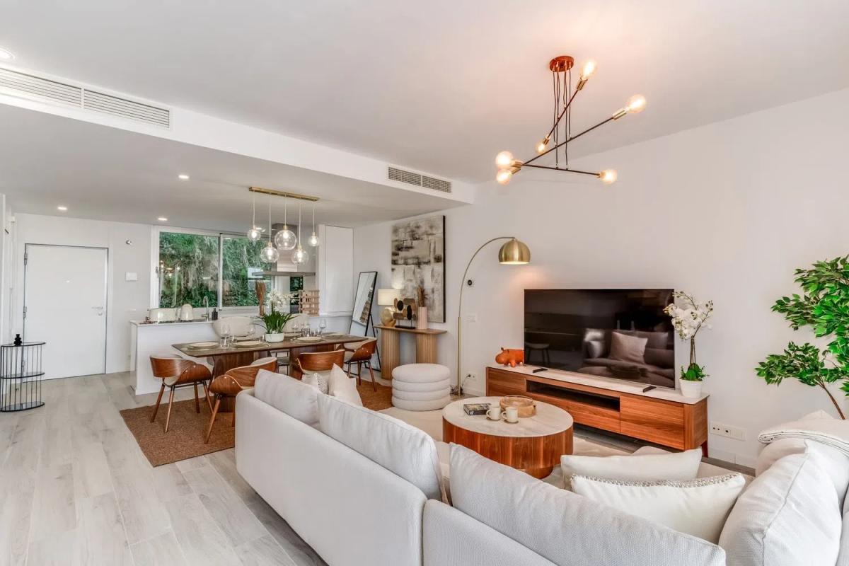 Venta de chalet independiente en Calle Islas Bermudas, 8 -10, Estepona
photo 1