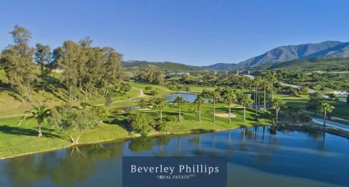 Sprzedaż mieszkania w Barrio Estepona Golf, Estepona
 photo 3