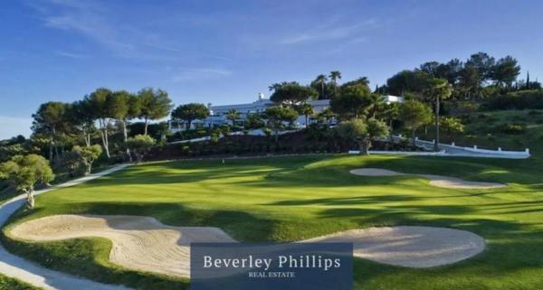 Mieszkanie na sprzedaż w  Barrio Estepona Golf, Estepona photo 4