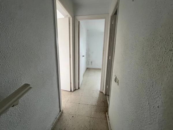 Chalet independiente en venta en Calle Pico del Naranco, Estepona thumbnail 2