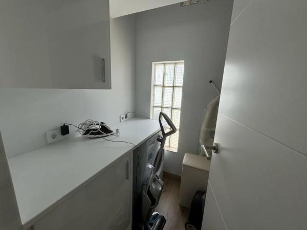 Коттедж на продажу в  Calle Josefina Samper, Эстепона photo 4