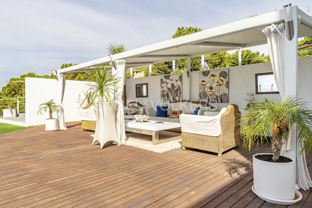 Venta de chalet independiente en Camino los Reales, Estepona
photo 3