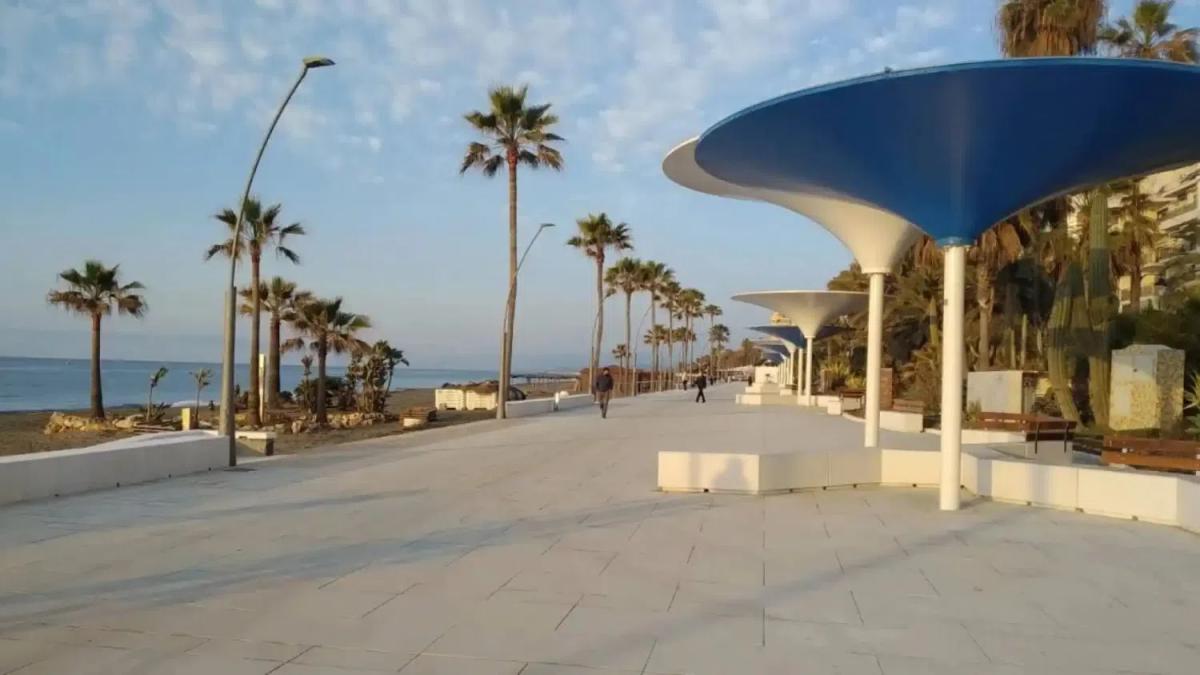 Venta de piso en Calle Hinojo, Estepona
photo 3