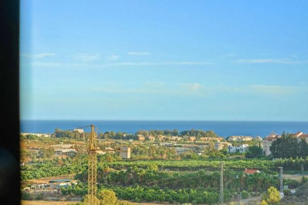Duplex en venta en Camino del Reloj, Estepona photo 4