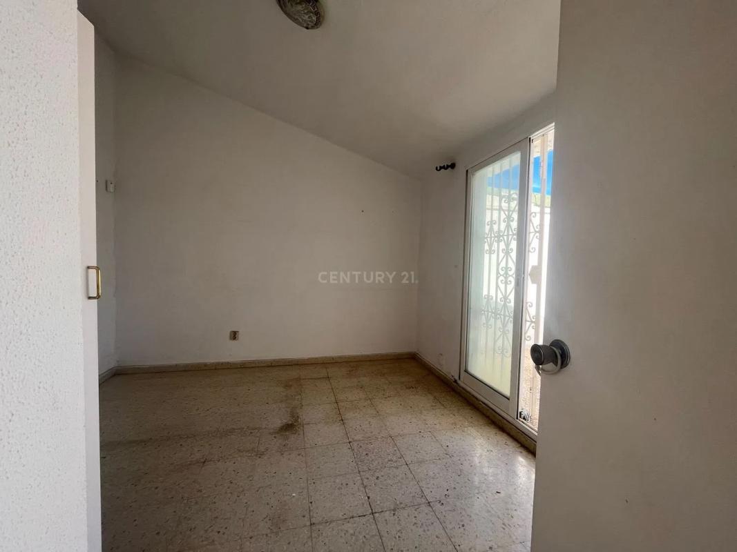 Продажа отдельного шале в  Avenida Benamara, 25, Эстепона photo 4