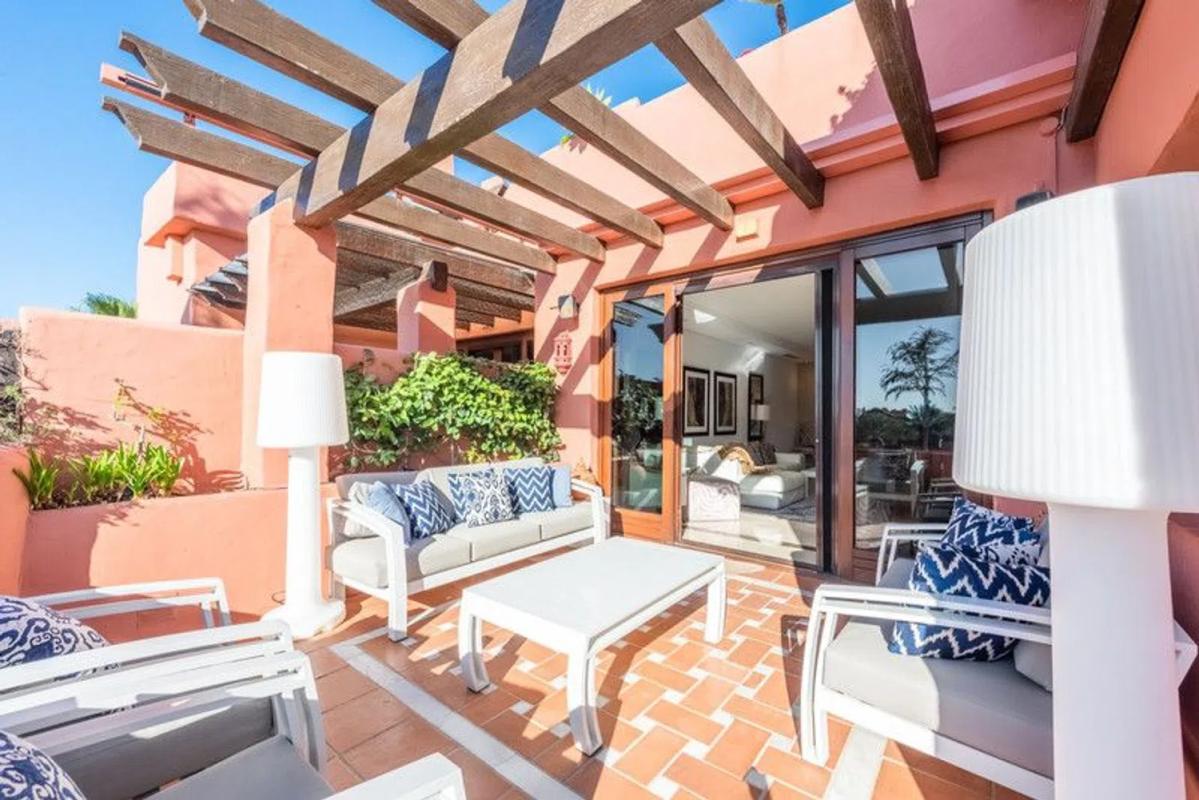 Penthouse sale in  Calle Almoravide, Estepona photo 2