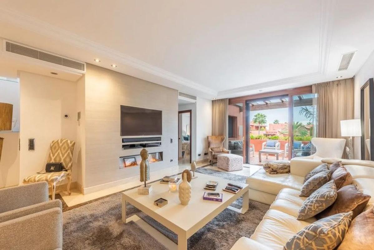 Penthouse sale in  Calle Almoravide, Estepona photo 4