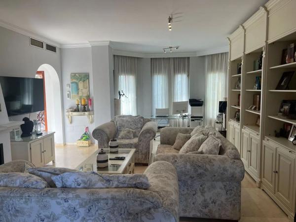 Wolnostojąca willa na sprzedaż w  Barrio Bel-Air, Estepona photo 4