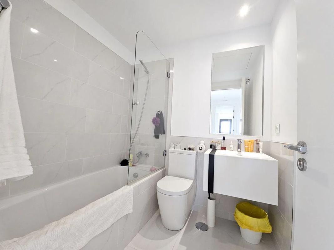 Sale of apartment in Calle Turquesa, Estepona
photo 3