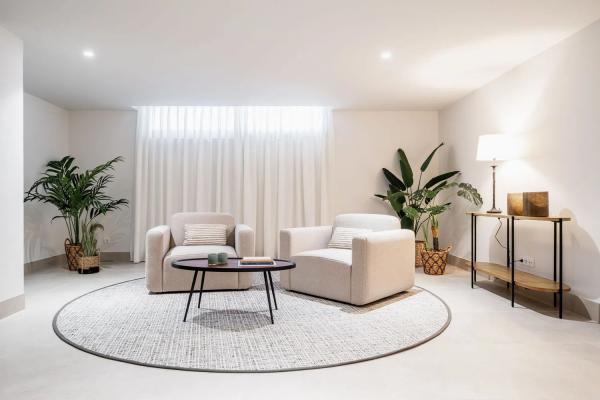 Chalet independiente en venta en Calle Quintana, 4, Estepona thumbnail 2