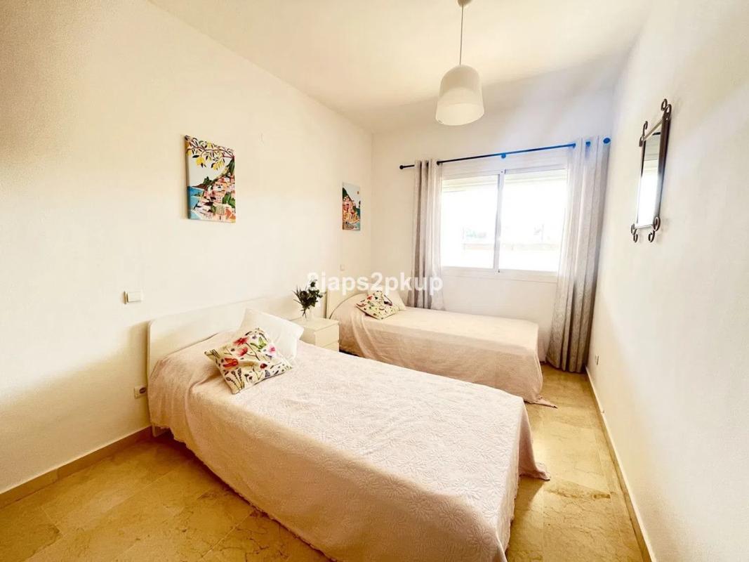 Venta de piso en Barrio Bel-Air, Estepona
 photo 3