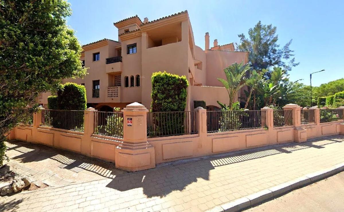 Sprzedaż mieszkania w Avenida Hacienda del Sol, Estepona
 photo 3
