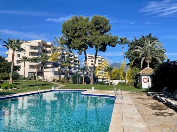 Mieszkanie na sprzedaż w  Calle Aguamarina, 1, Estepona photo 1