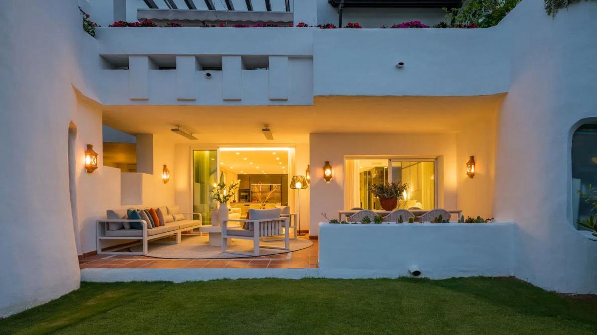 Sprzedaż mieszkania w Barrio Villacana - Costalita - Saladillo, Estepona
photo 1