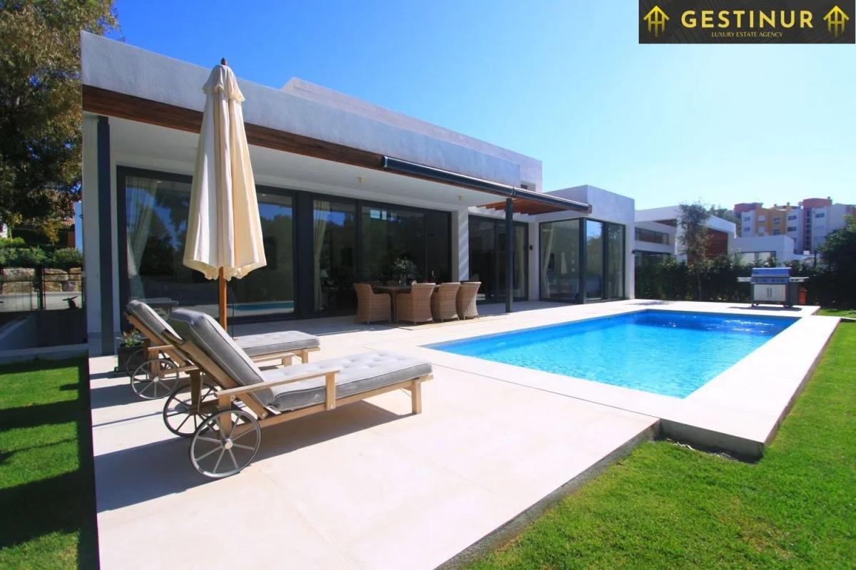 Venta de chalet independiente en Lugar Urbanizacion Pernet, 16, Estepona
 photo 2