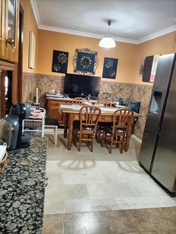 Sale of independent chalet in Barrio Centro, Estepona
photo 2
