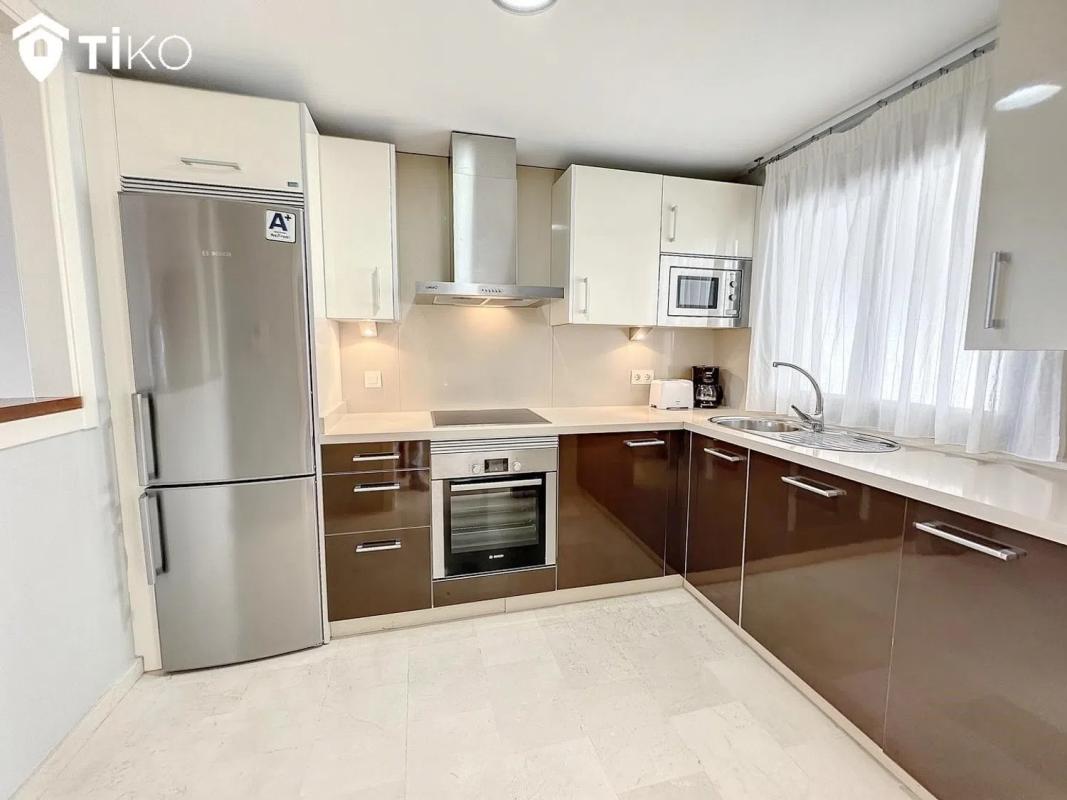 Venta de piso en Calle Flaminio, Estepona
 photo 3