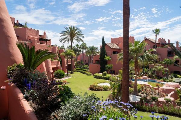 Mieszkanie na sprzedaż w Barrio Villacana - Costalita - Saladillo, Estepona photo 1