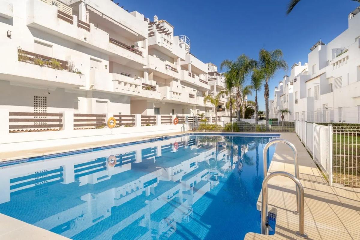 Sprzedaż mieszkania w Calle Villa Borghese, 403, Estepona
photo 1