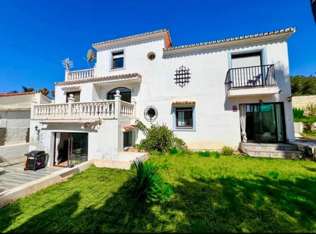 Venta de chalet independiente en Calle del Sueño, Estepona
photo 2