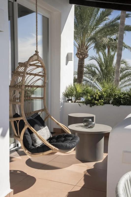 Venta de ático en Urbanization Alcazaba Beach Houses, Estepona photo 3