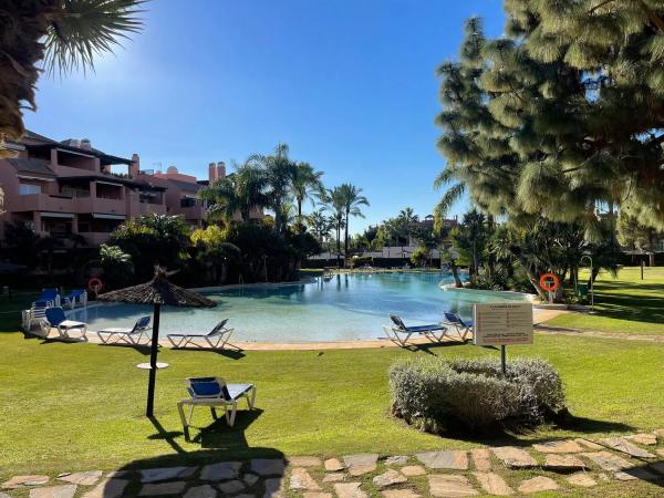 Mieszkanie na sprzedaż w  Calle Rio Guadalmina, 33, Estepona photo 1