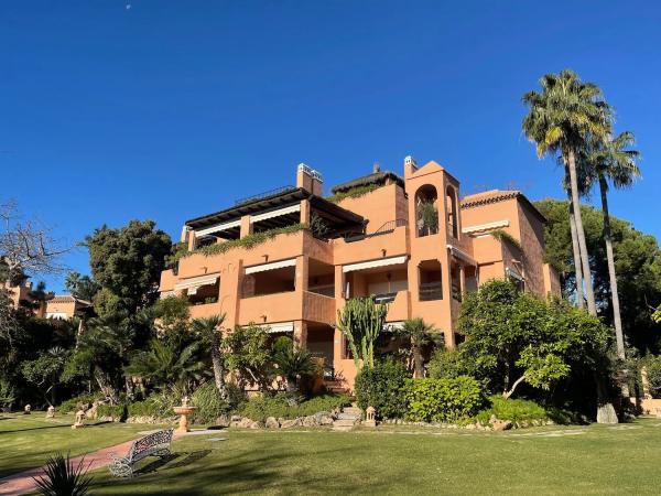 Mieszkanie na sprzedaż w  Calle Rio Guadalmina, 33, Estepona photo 2