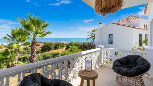 Wolnostojąca willa na sprzedaż w  Arrabal Carretera Genalguacil, Estepona photo 4
