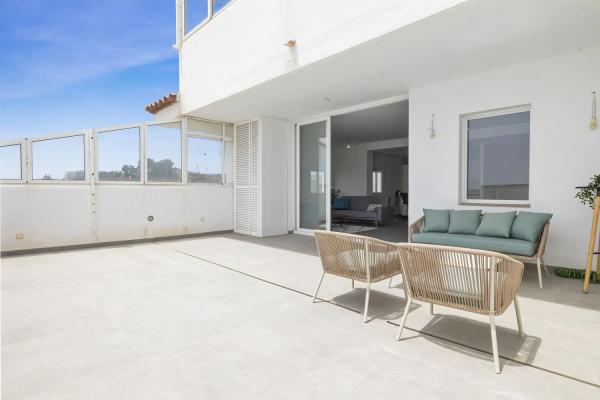 Duplex en venta en Road Nacional N-340 s/n, Estepona thumbnail 2