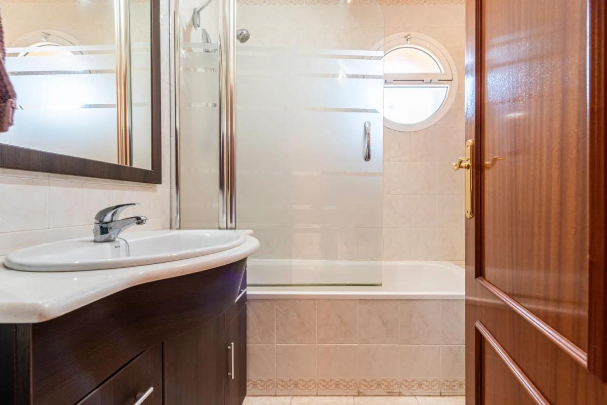 Venta de chalet independiente en Avendia del Pernet s/n, Estepona
photo 4