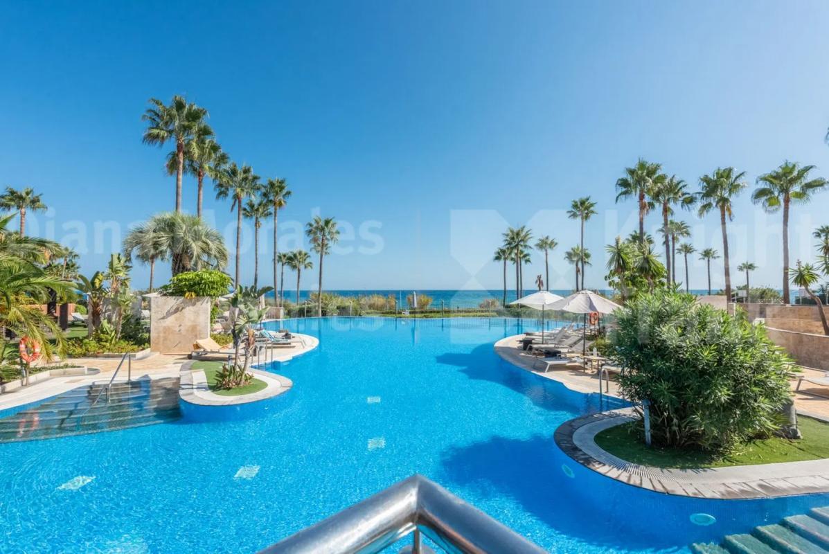 Продажа квартиры на Barrio Kempinski, Эстепона
photo 1
