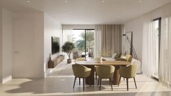 Piso en venta en Calle Virgen del Aire s/n, Estepona thumbnail 2