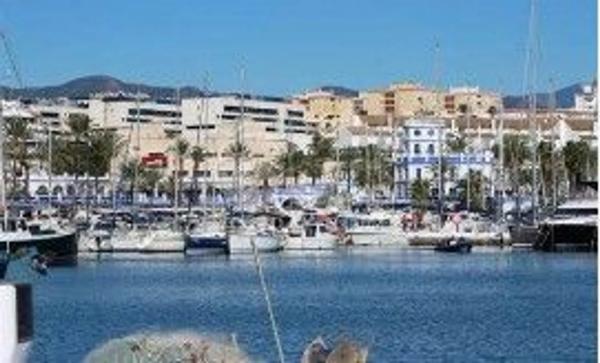 Detached villa for sale in  Camino de Cortes, Estepona photo 4
