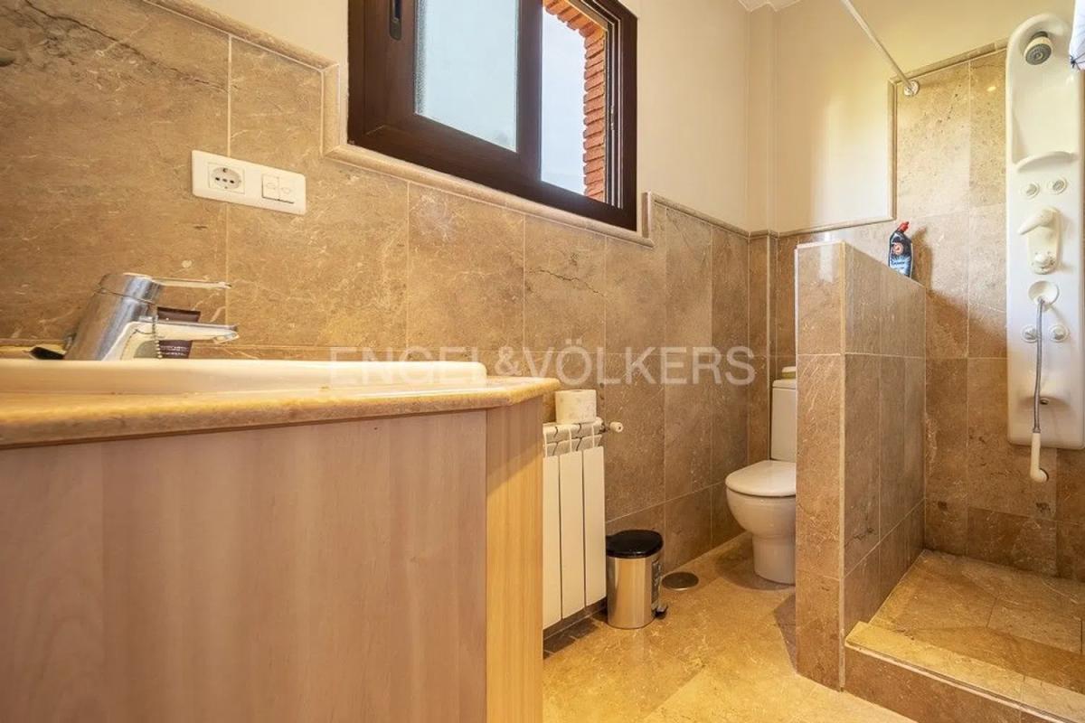 Venta de chalet independiente en Calle Murcia, Estepona
photo 3