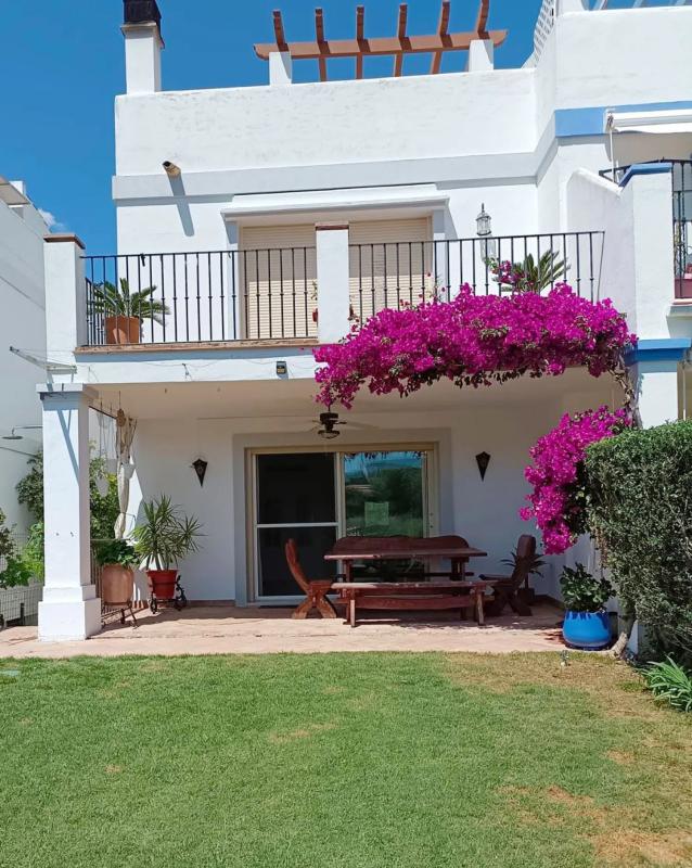 Sprzedaż niezależnego domku jednorodzinnego w Barrio Estepona Golf, Estepona photo 2